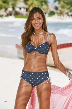 S.Oliver Bikini-Hose »Audrey«, Seitlich Regulierbar 11 S.Oliver Bikini-Hose »Audrey«, Seitlich Regulierbar -Sunseeker Bikinis Geschaft a26516765ec789880f9e02a2ea0ae80d