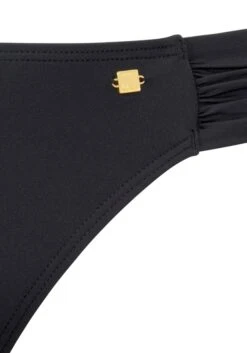 JETTE Triangel-Bikini, Im Schlichten Design -Sunseeker Bikinis Geschaft bd48f1c021ca10c1c577957dc1c74e5c