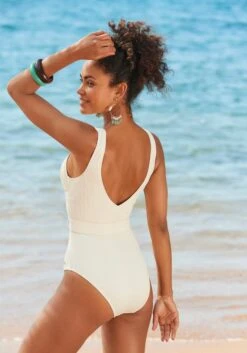 JETTE Badeanzug, Mit Ziergürtel -Sunseeker Bikinis Geschaft 3d50e4babdd77b26b9285733695fa992