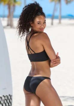 Venice Beach Bikini-Hose »Cora«, In Knapperer Schnittform -Sunseeker Bikinis Geschaft 6c3c82dab53472e53337460af7ee99ca