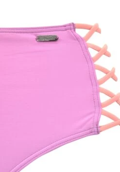 Venice Beach Highwaist-Bikini-Hose »Anna«, Mit Seitlich Gekreuzten Bändern -Sunseeker Bikinis Geschaft b62cf53524d35b6964010d666132d547