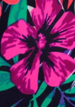 Venice Beach Bügel-Bikini-Top »Summer«, Mit Doppelträgern 39 Venice Beach Bügel-Bikini-Top »Summer«, Mit Doppelträgern -Sunseeker Bikinis Geschaft b8ecaea1afc9ebebbc7b2bd635c0ce3d